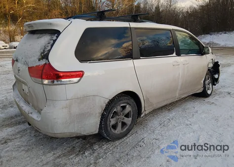2013 Toyota Sienna Le V6 8 Passenger из США, поврежденный, VIN 5TDKK3DC7DS286764